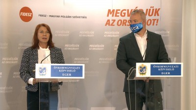 Fidesz: Van pénz, csak rejtegetik