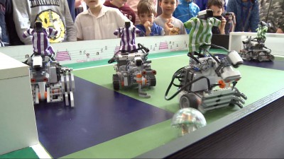 Lenkey Nap robotika bemutatóval