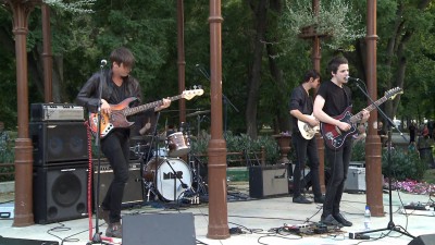 Zenepavilon az Érsekkertben