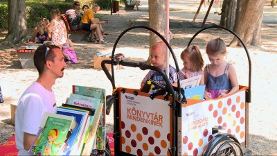 Park Könyvtár az Érsekkertben