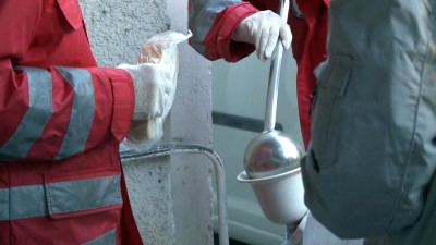 Forró tea, zsíros kenyér