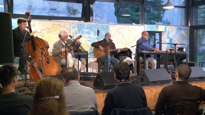 Faültetés és verskoncert
