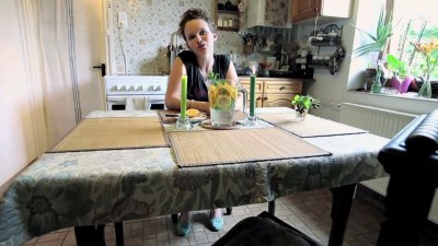 Herczeg Flóra és a Például Igen