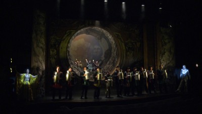 Musicallel nyit a színház