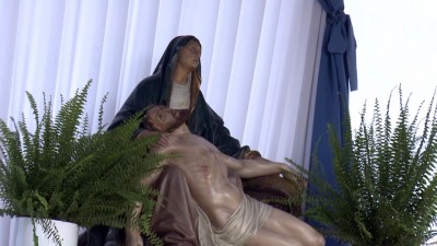 Fájdalmas Anya-búcsú